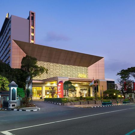 Atria Hotel Magelang Buitenkant foto
