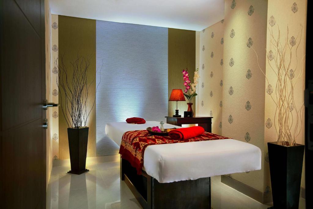 Atria Hotel Magelang Buitenkant foto