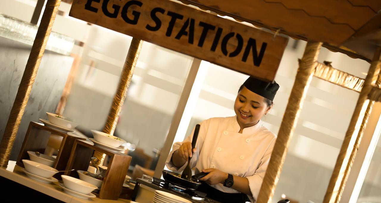 Atria Hotel Magelang Buitenkant foto