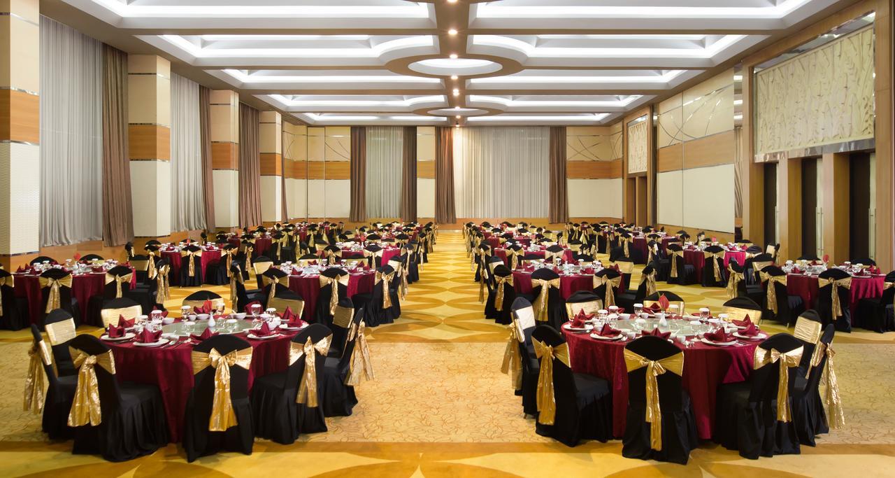 Atria Hotel Magelang Buitenkant foto