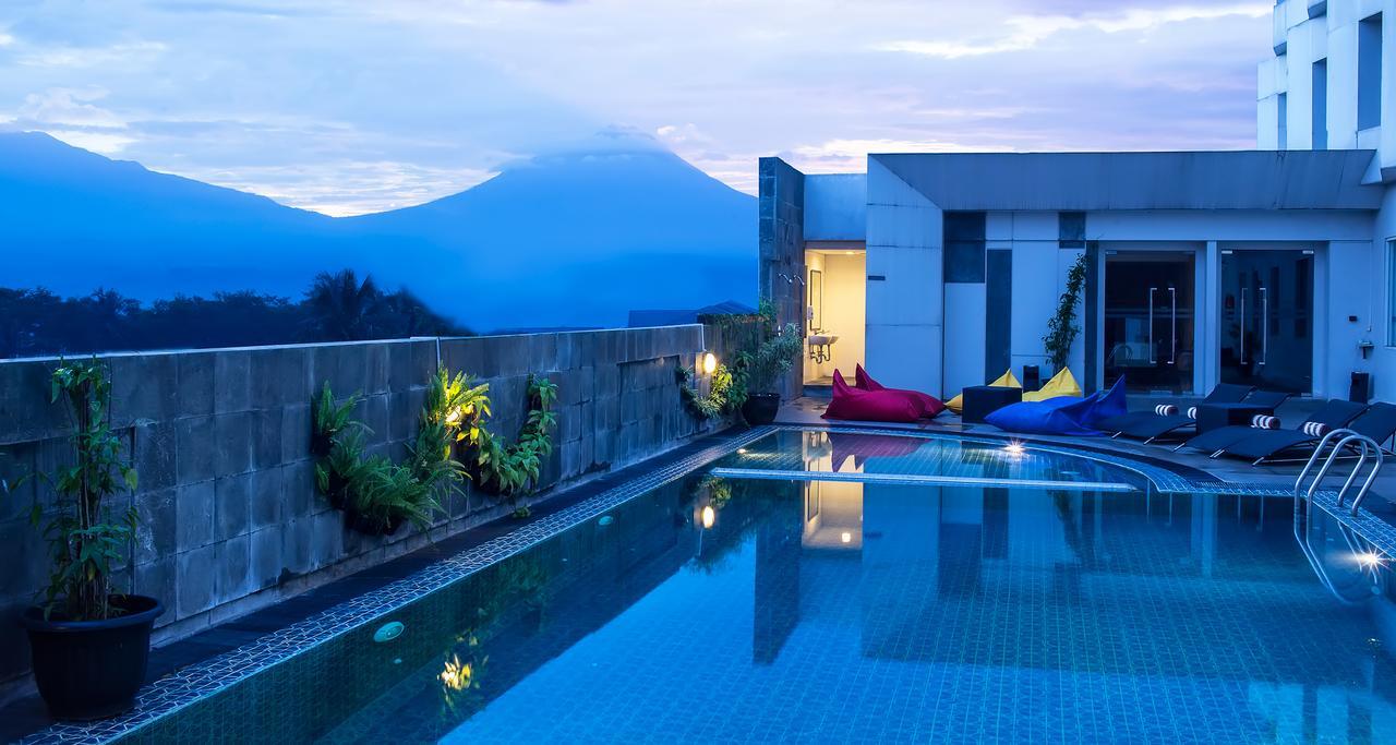Atria Hotel Magelang Buitenkant foto