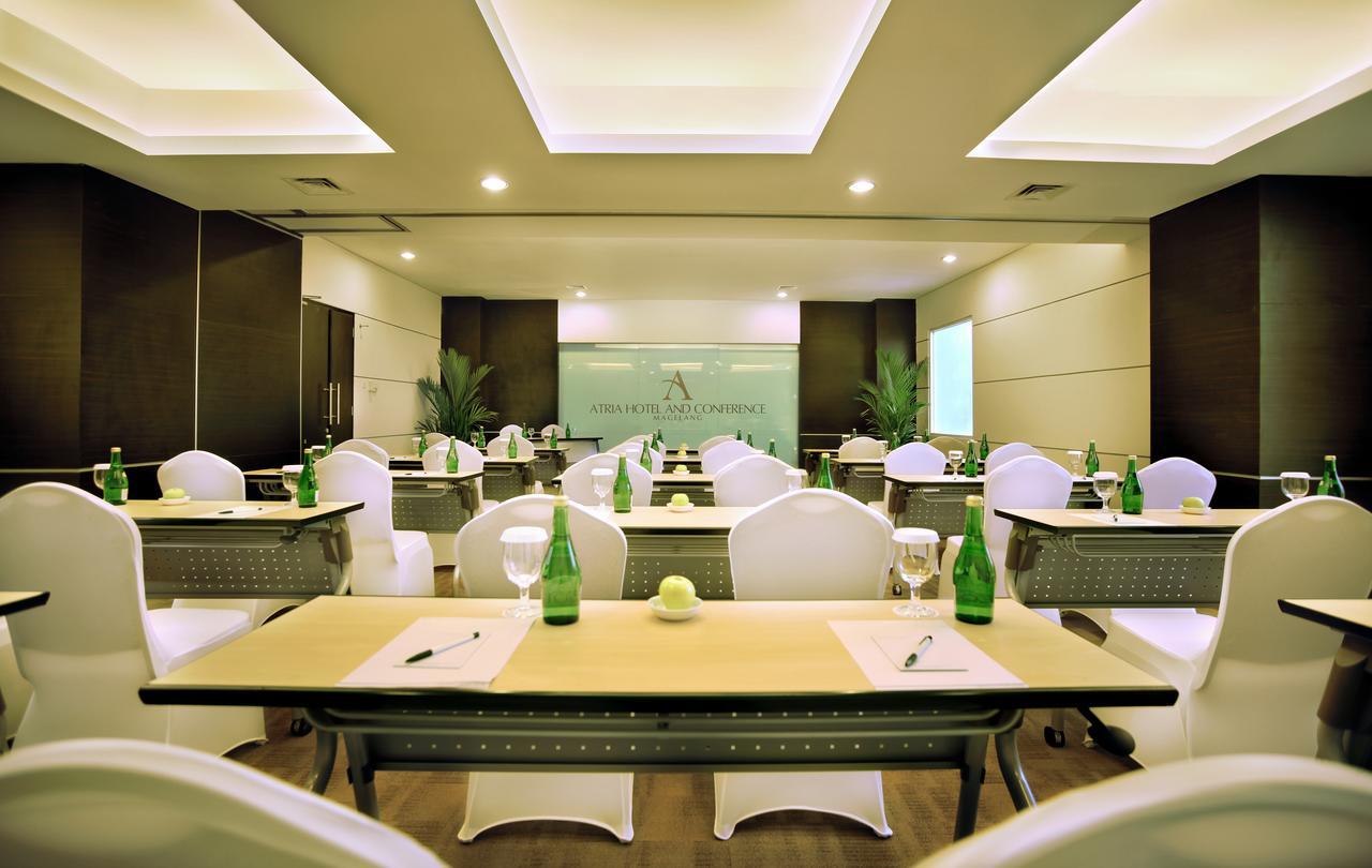 Atria Hotel Magelang Buitenkant foto
